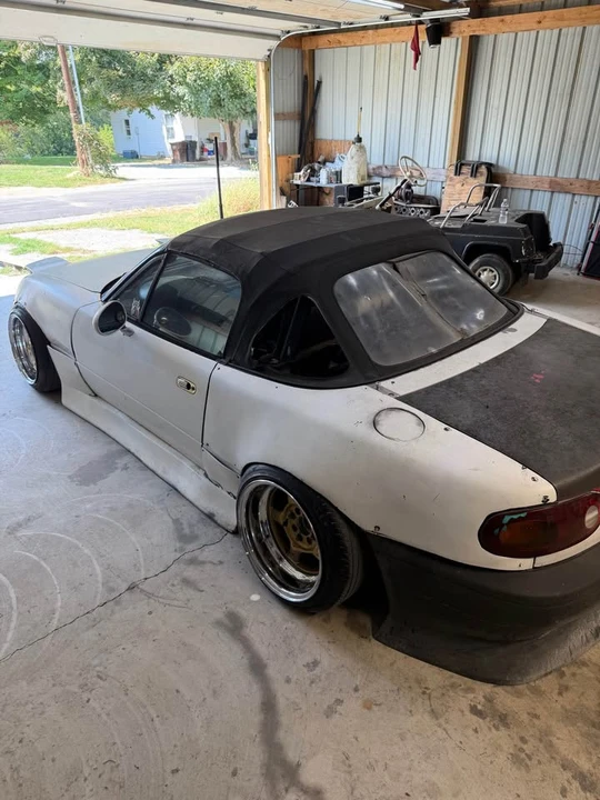 1990 Mazda NA MX-5 Miata - Image 11 of 20