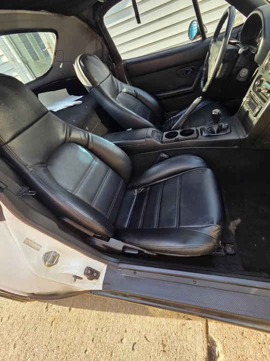 1990 Mazda NA MX-5 Miata - Image 12 of 14
