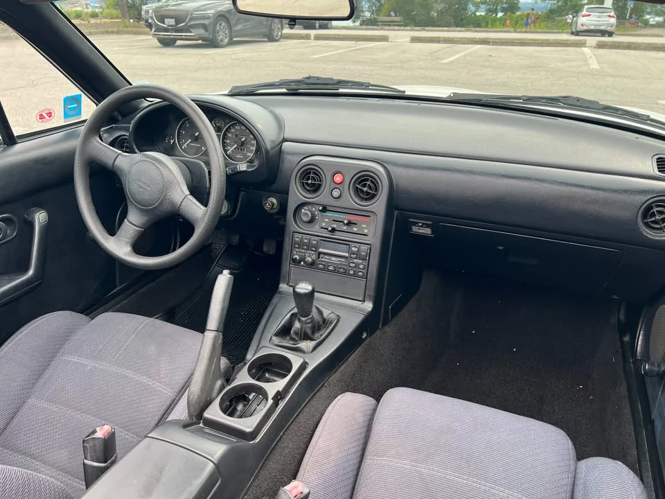 1990 Mazda NA MX-5 Miata - Image 8 of 14