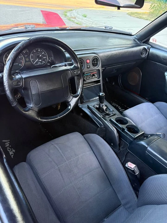 1990 Mazda NA MX-5 Miata - Image 5 of 9
