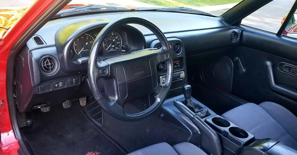 1990 Mazda NA MX-5 Miata - Image 5 of 14