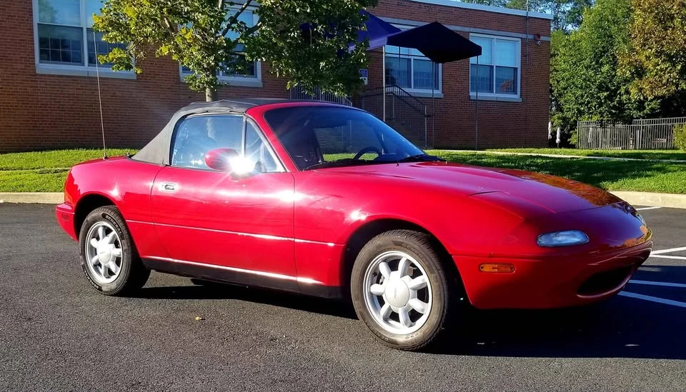 1990 Mazda NA MX-5 Miata - Image 4 of 14