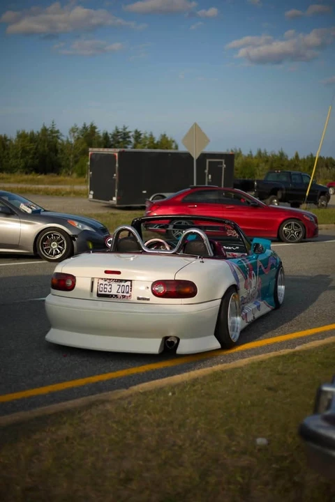 1990 Mazda NA MX-5 Miata - Image 6 of 16