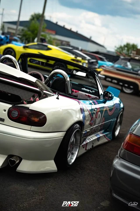 1990 Mazda NA MX-5 Miata - Image 11 of 16