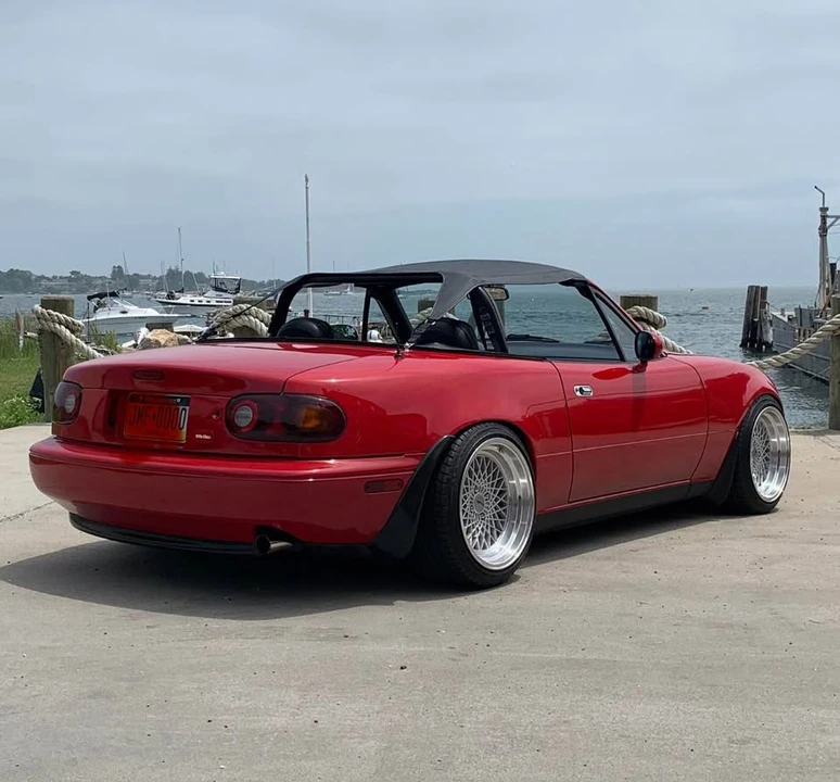 1990 Mazda NA MX-5 Miata - Image 11 of 14