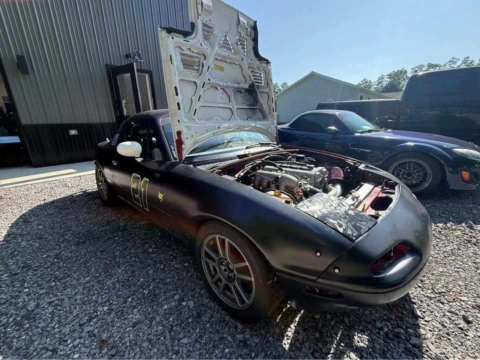 1990 Mazda NA MX-5 Miata - Image 2 of 12