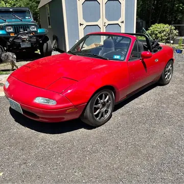 1990 Mazda MX-5 SE Convertible 2D