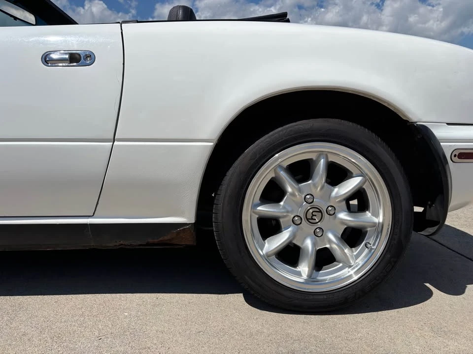 1990 Mazda NA MX-5 Miata - Image 8 of 18
