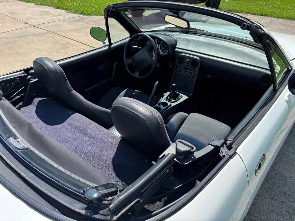 1990 Mazda NA MX-5 Miata - Image 12 of 18