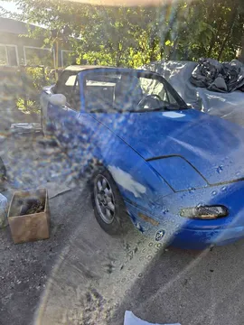 1990 Mazda MX-5 SE Convertible 2D