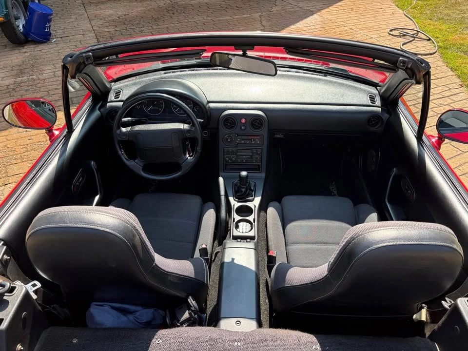1990 Mazda NA MX-5 Miata - Image 11 of 13