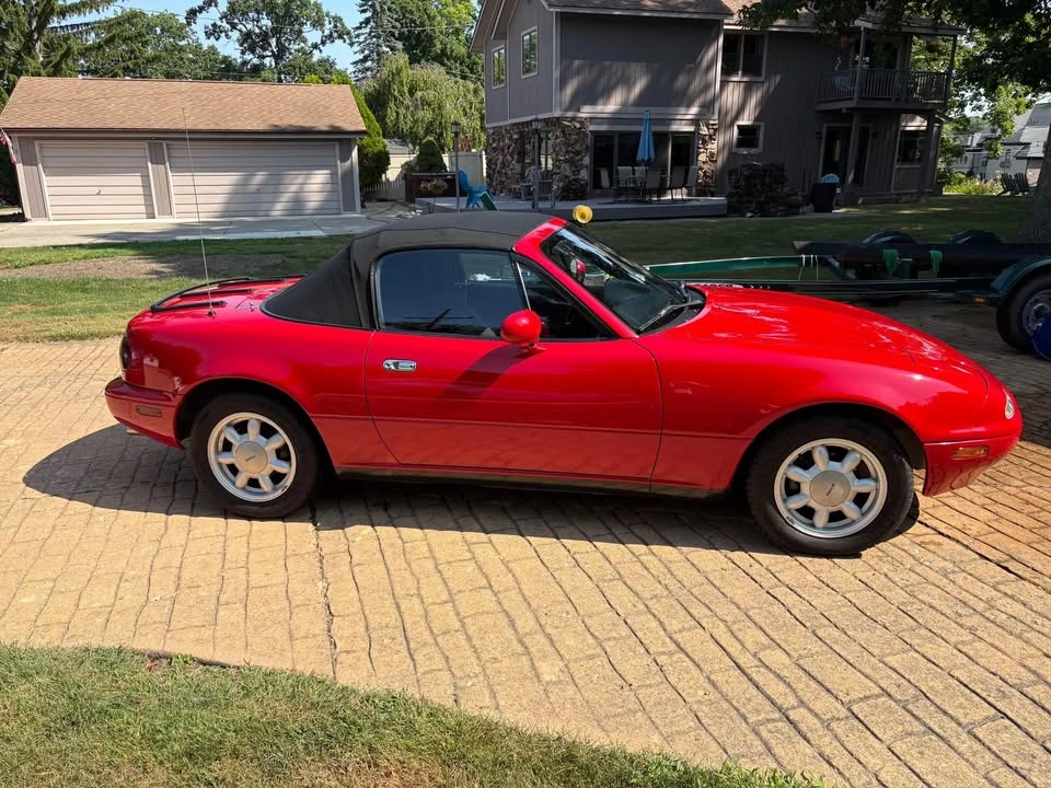 1990 Mazda NA MX-5 Miata - Image 6 of 13
