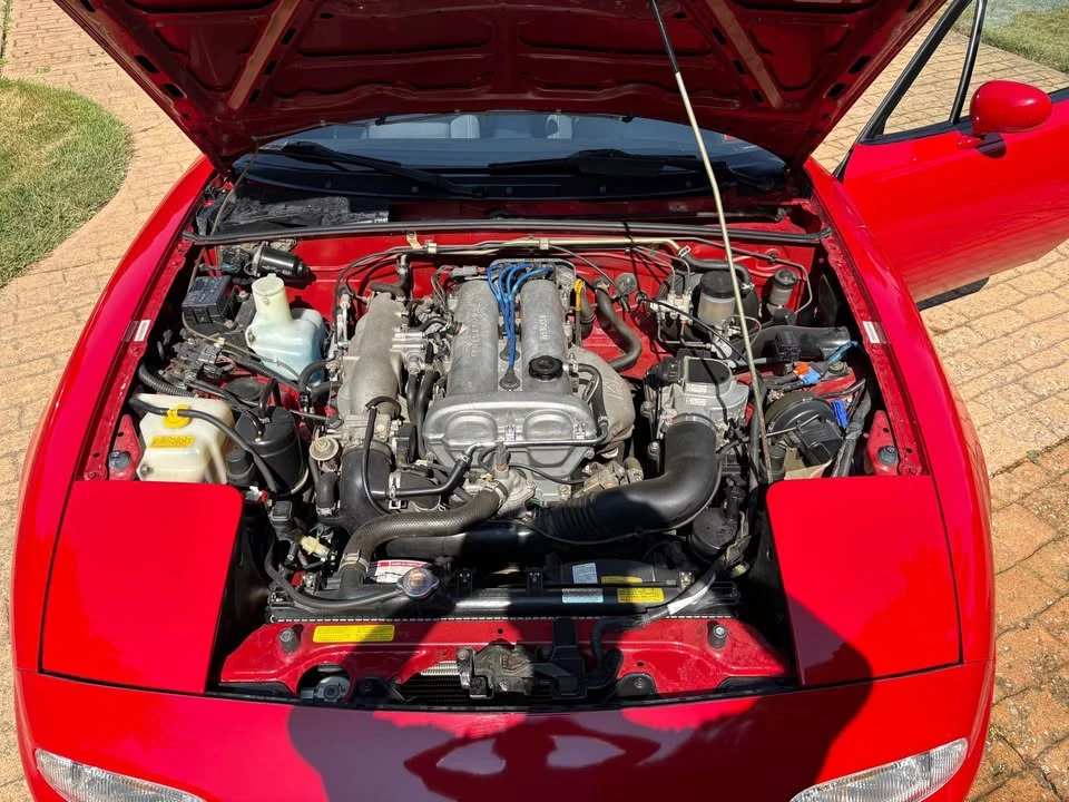 1990 Mazda NA MX-5 Miata - Image 9 of 13