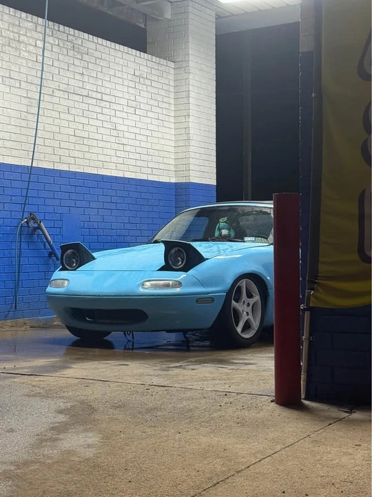 1990 Mazda NA MX-5 Miata - Image 5 of 5