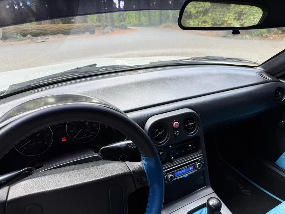 1990 Mazda NA MX-5 Miata - Image 14 of 17