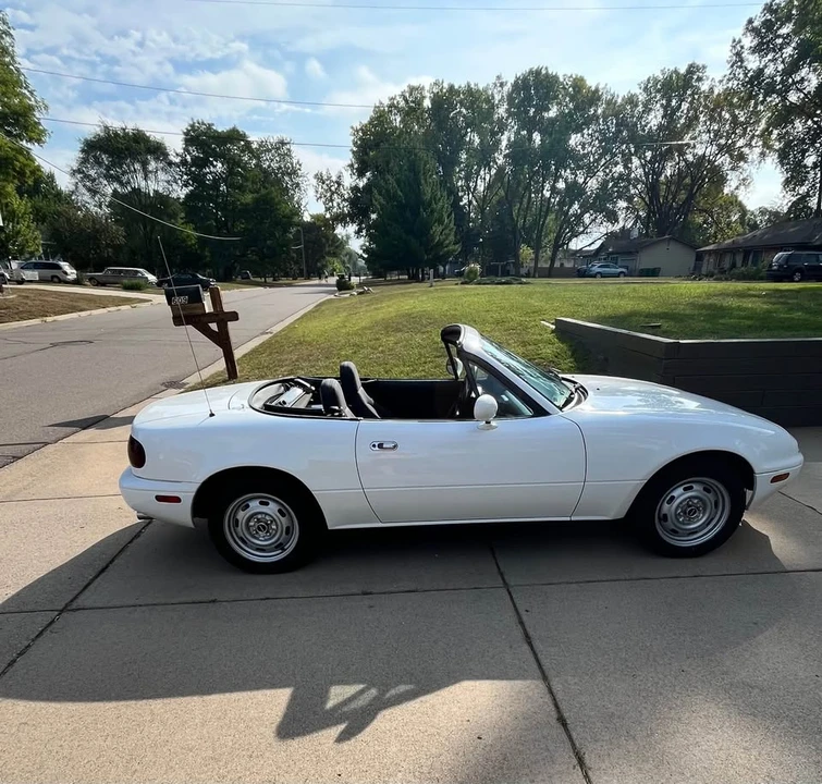 1990 Mazda NA MX-5 Miata - Image 3 of 5