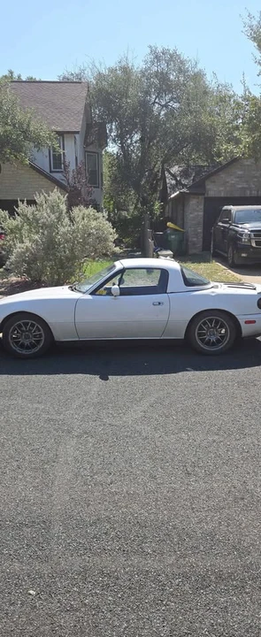 1990 Mazda NA MX-5 Miata - Image 2 of 17