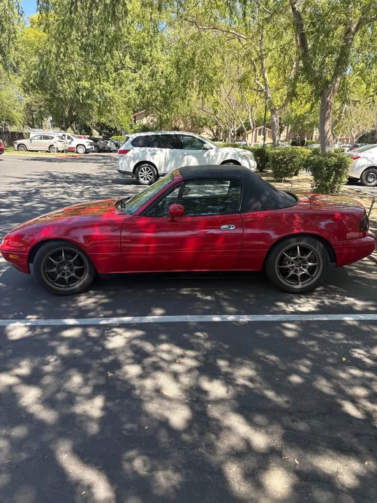 1990 Mazda NA MX-5 Miata - Image 5 of 14