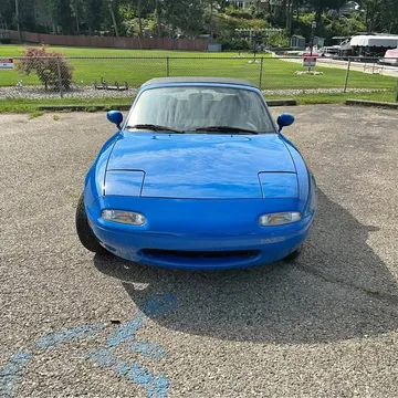 1990 Mazda MX-5 Touring Convertible 2D