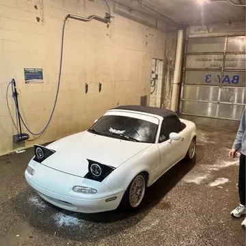 1990 Mazda MX-5 Touring Convertible 2D