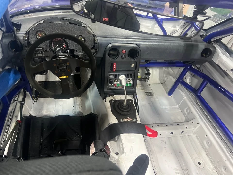 1990 Mazda NA MX-5 Miata - Image 6 of 10