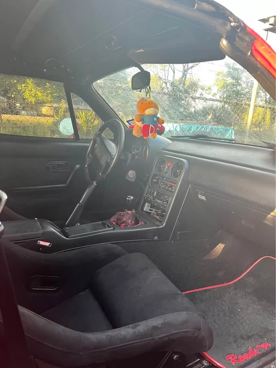 1990 Mazda NA MX-5 Miata - Image 7 of 8