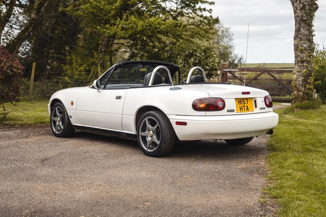 1990 Mazda NA MX-5 Miata - Image 29 of 30