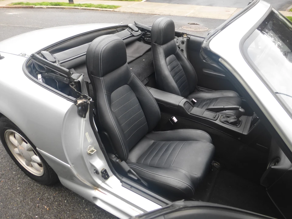 1990 Mazda NA MX-5 Miata - Image 26 of 31
