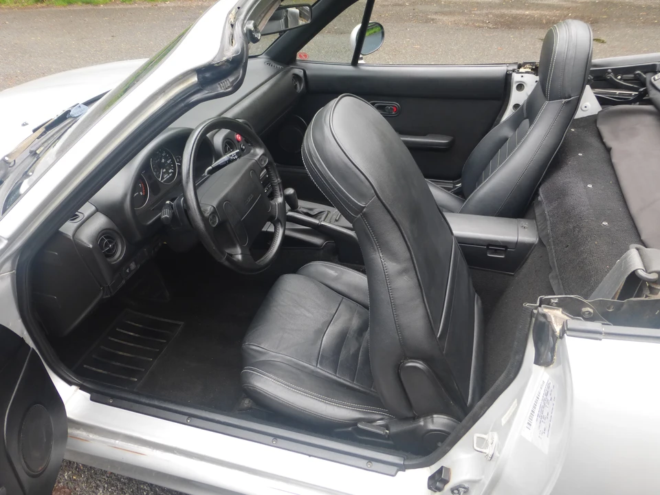 1990 Mazda NA MX-5 Miata - Image 23 of 31