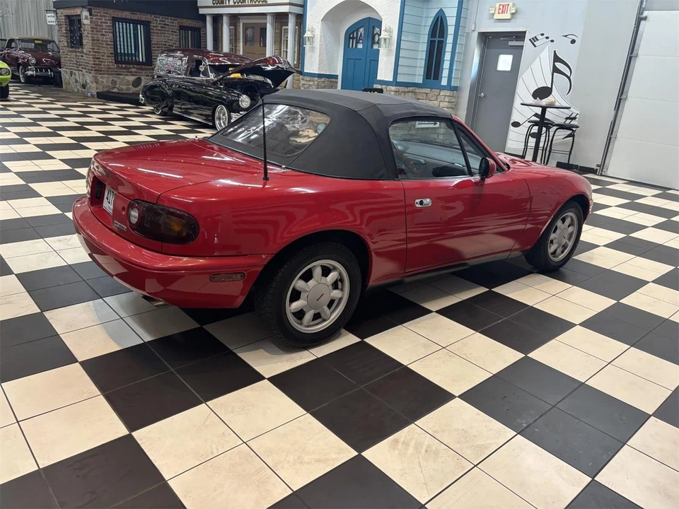 1990 Mazda NA MX-5 Miata - Image 3 of 30