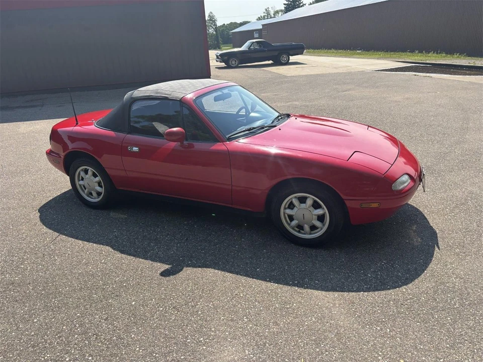1990 Mazda NA MX-5 Miata - Image 9 of 30