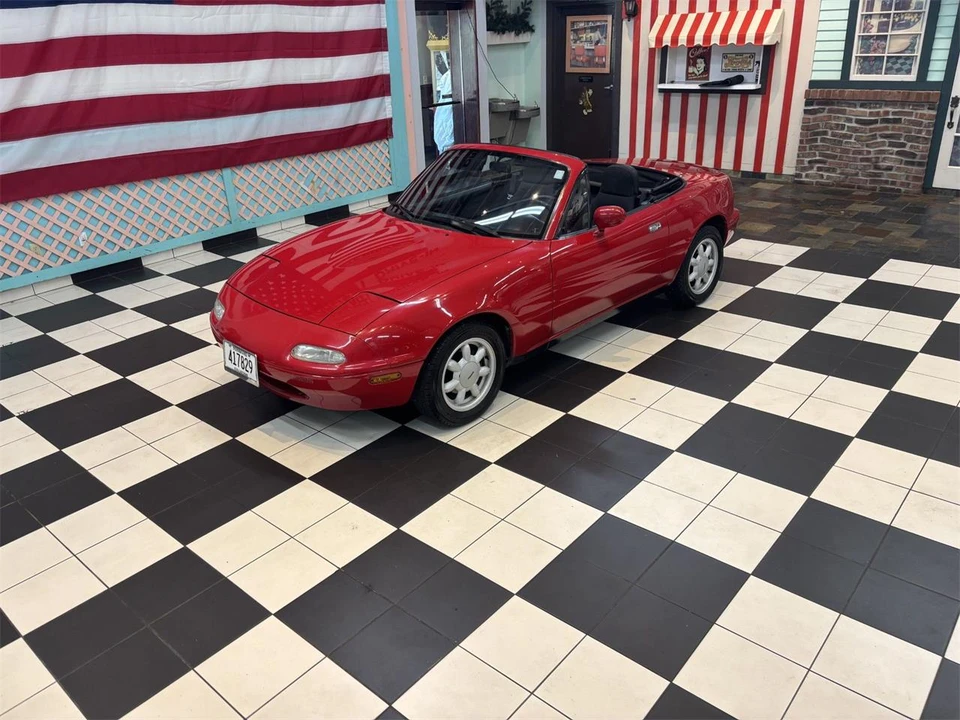 1990 Mazda NA MX-5 Miata - Image 15 of 30