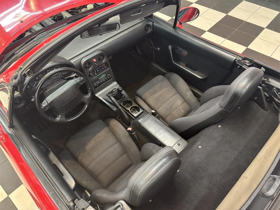 1990 Mazda NA MX-5 Miata - Image 22 of 30