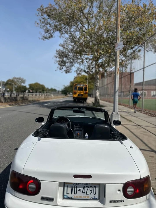 1990 Mazda NA MX-5 Miata - Image 2 of 6
