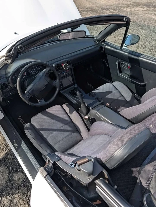 1990 Mazda NA MX-5 Miata - Image 10 of 10