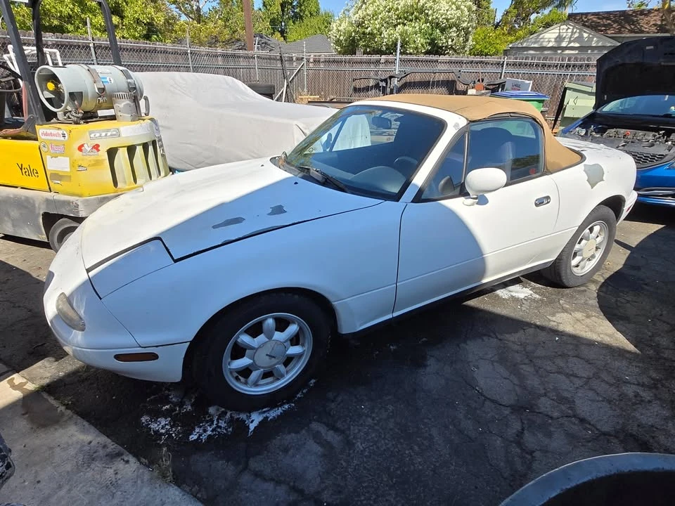 1990 Mazda NA MX-5 Miata - Image 2 of 16