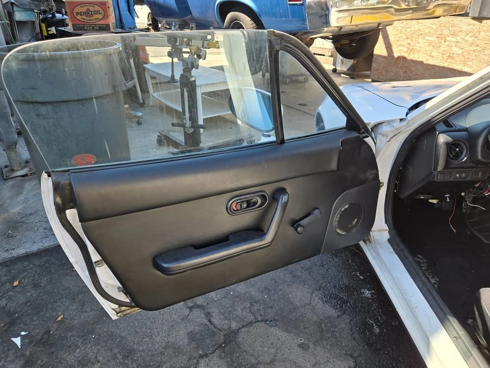 1990 Mazda NA MX-5 Miata - Image 7 of 16