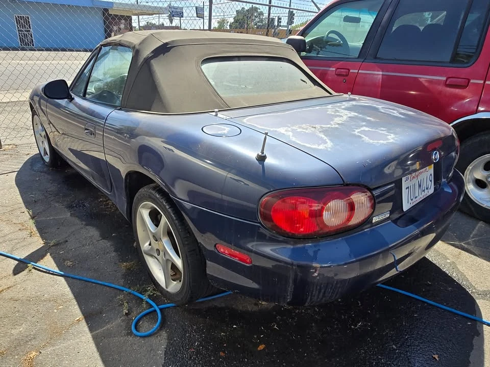 1990 Mazda NA MX-5 Miata - Image 11 of 16