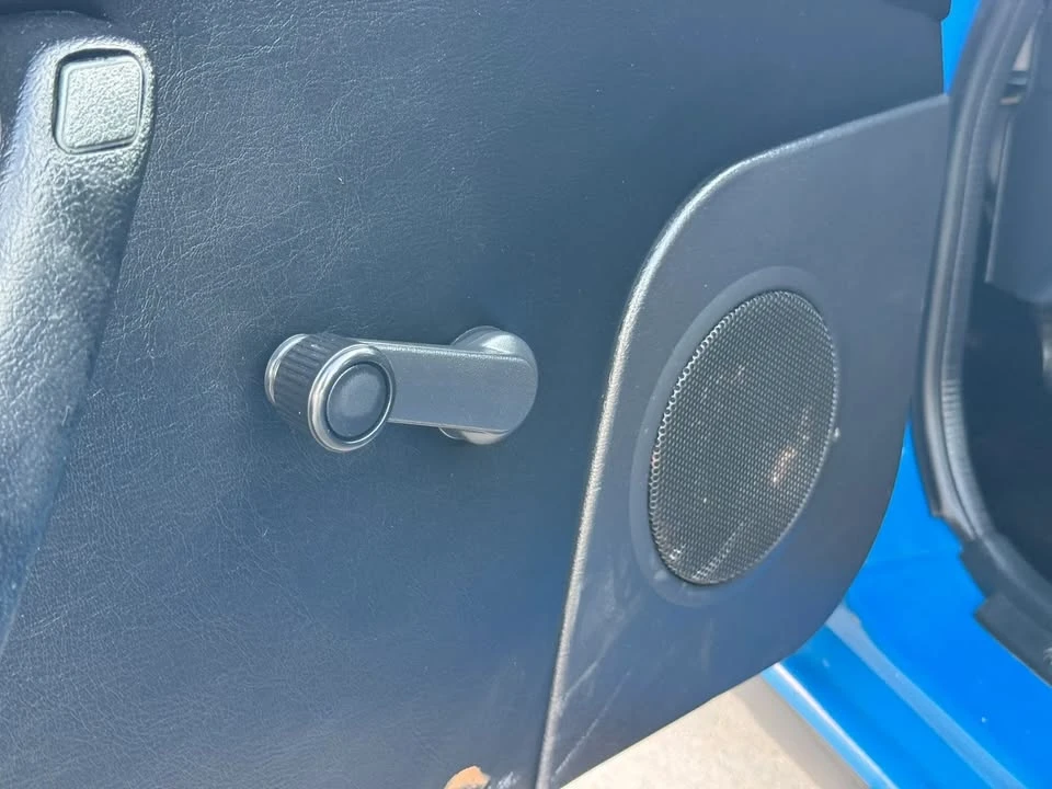 1990 Mazda NA MX-5 Miata - Image 11 of 20
