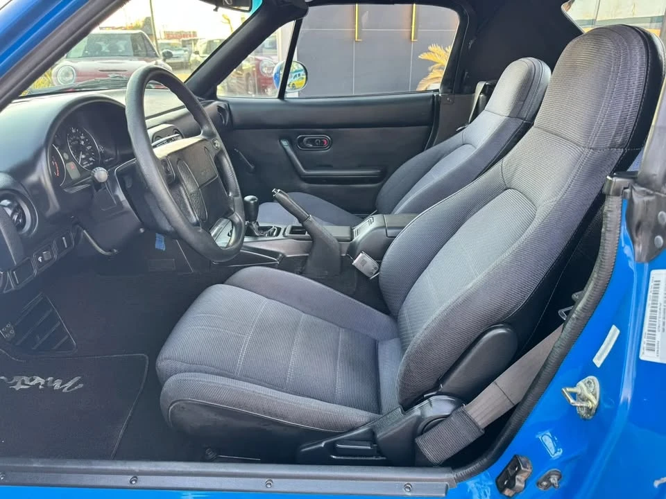 1990 Mazda NA MX-5 Miata - Image 12 of 20