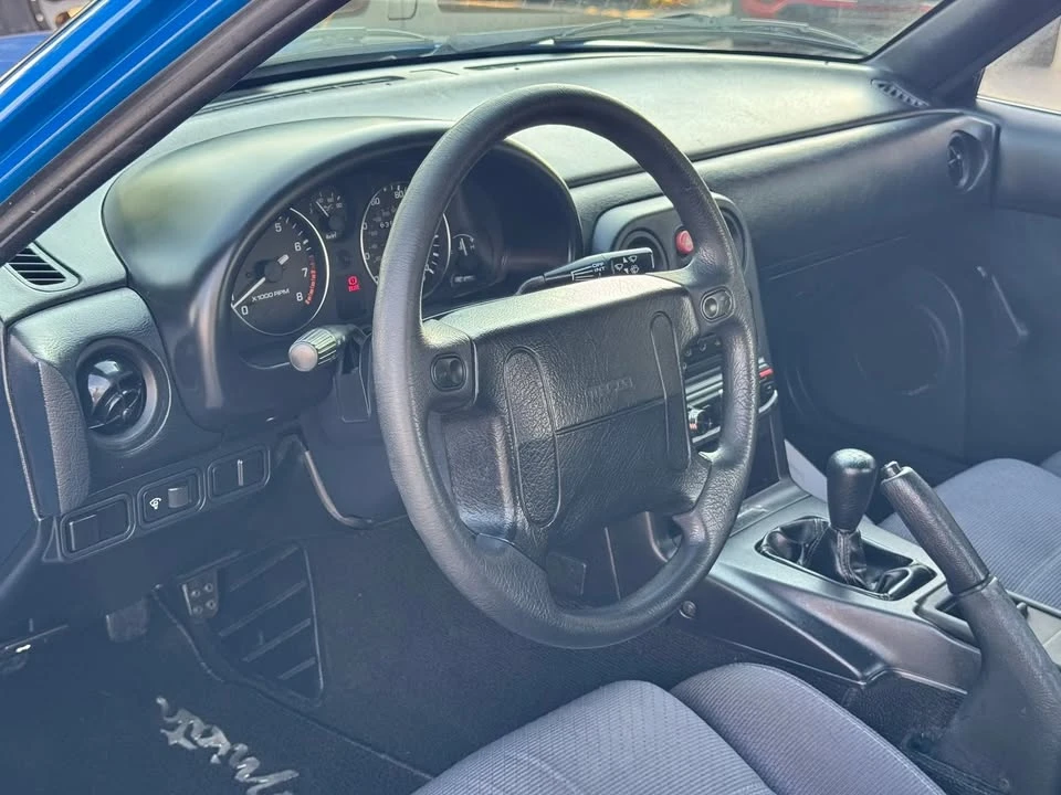 1990 Mazda NA MX-5 Miata - Image 15 of 20