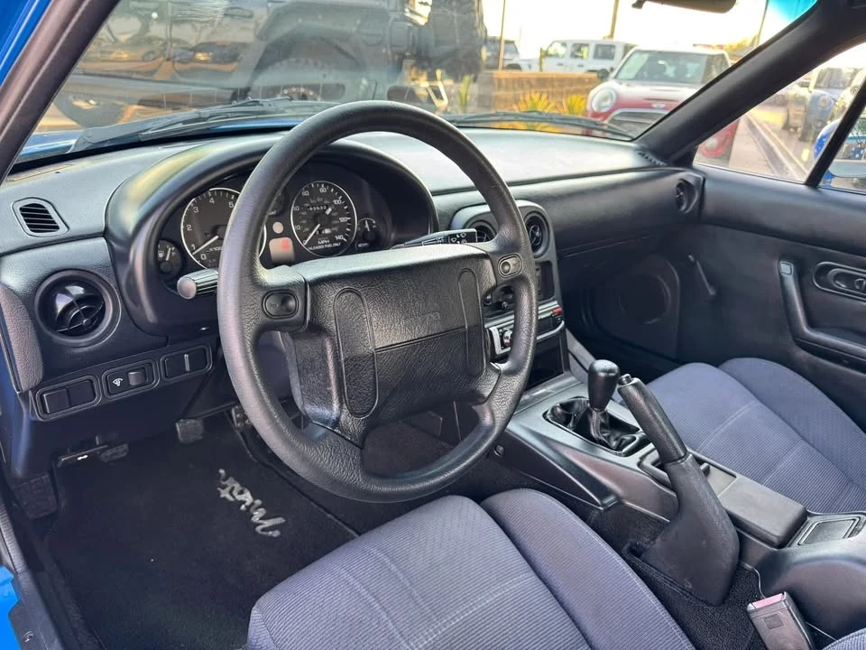 1990 Mazda NA MX-5 Miata - Image 16 of 20