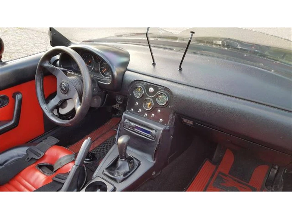 1990 Mazda NA MX-5 Miata - Image 11 of 14