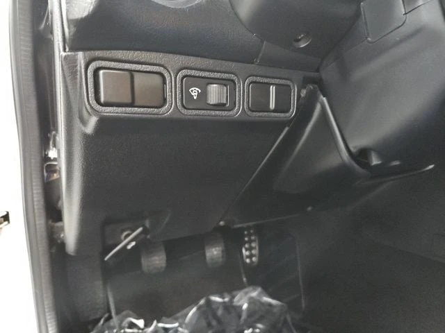 1990 Mazda NA MX-5 Miata - Image 11 of 31