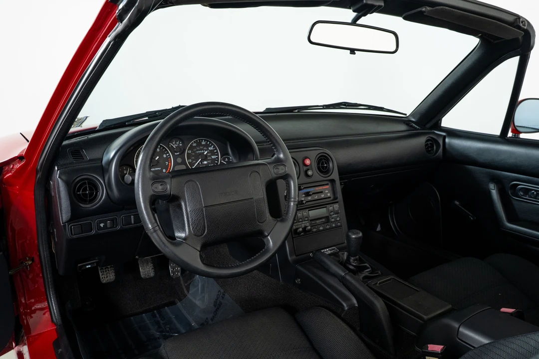 1990 Mazda NA MX-5 Miata - Image 24 of 31