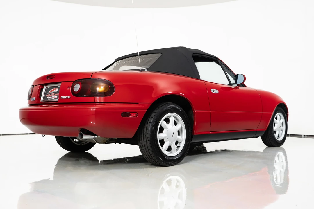 1990 Mazda NA MX-5 Miata - Image 11 of 31