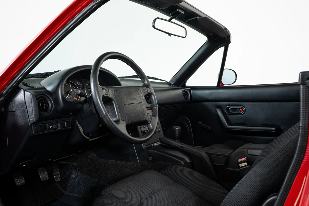 1990 Mazda NA MX-5 Miata - Image 25 of 31