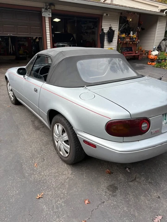 1990 Mazda NA MX-5 Miata - Image 2 of 5