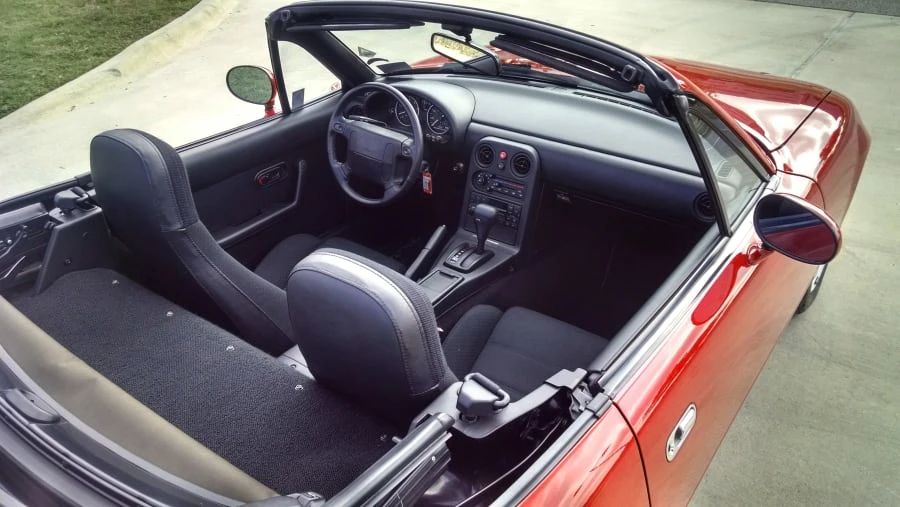 1990 Mazda NA MX-5 Miata - Image 5 of 10