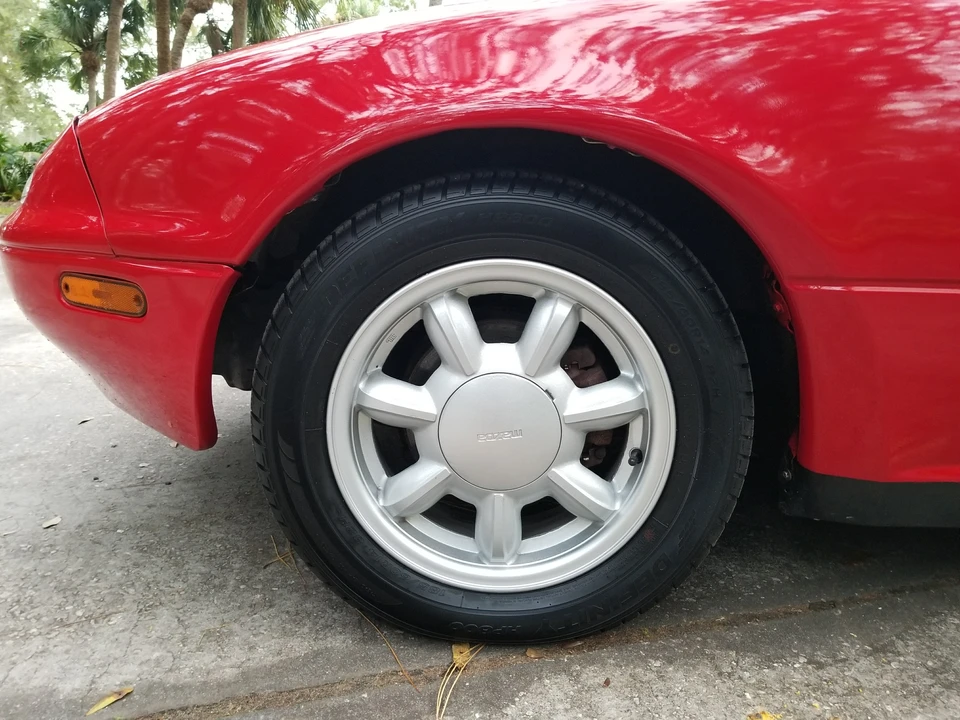 1990 Mazda NA MX-5 Miata - Image 13 of 31